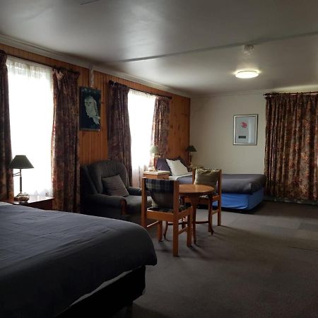 Clunes Motel Экстерьер фото