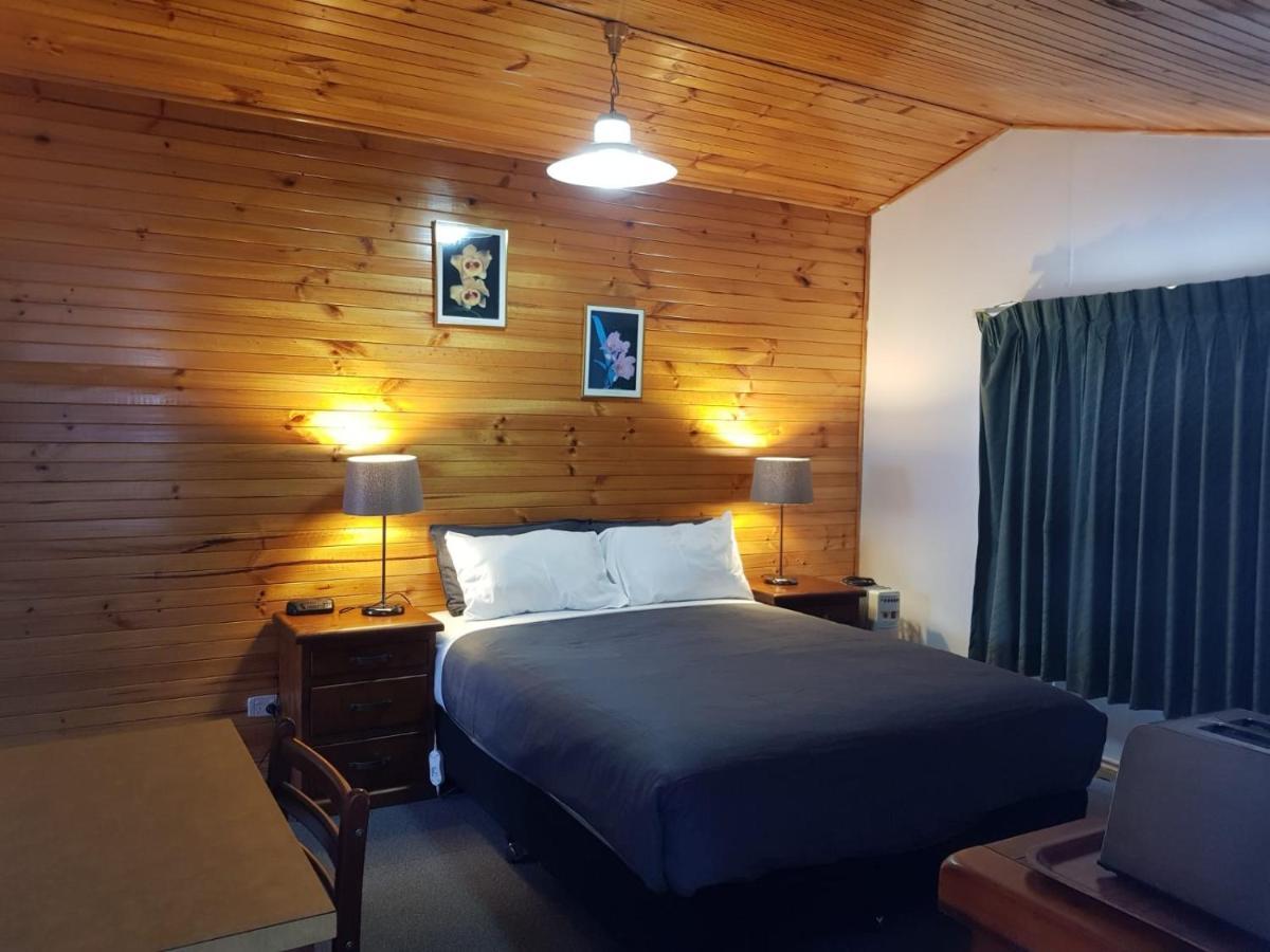 Clunes Motel Экстерьер фото